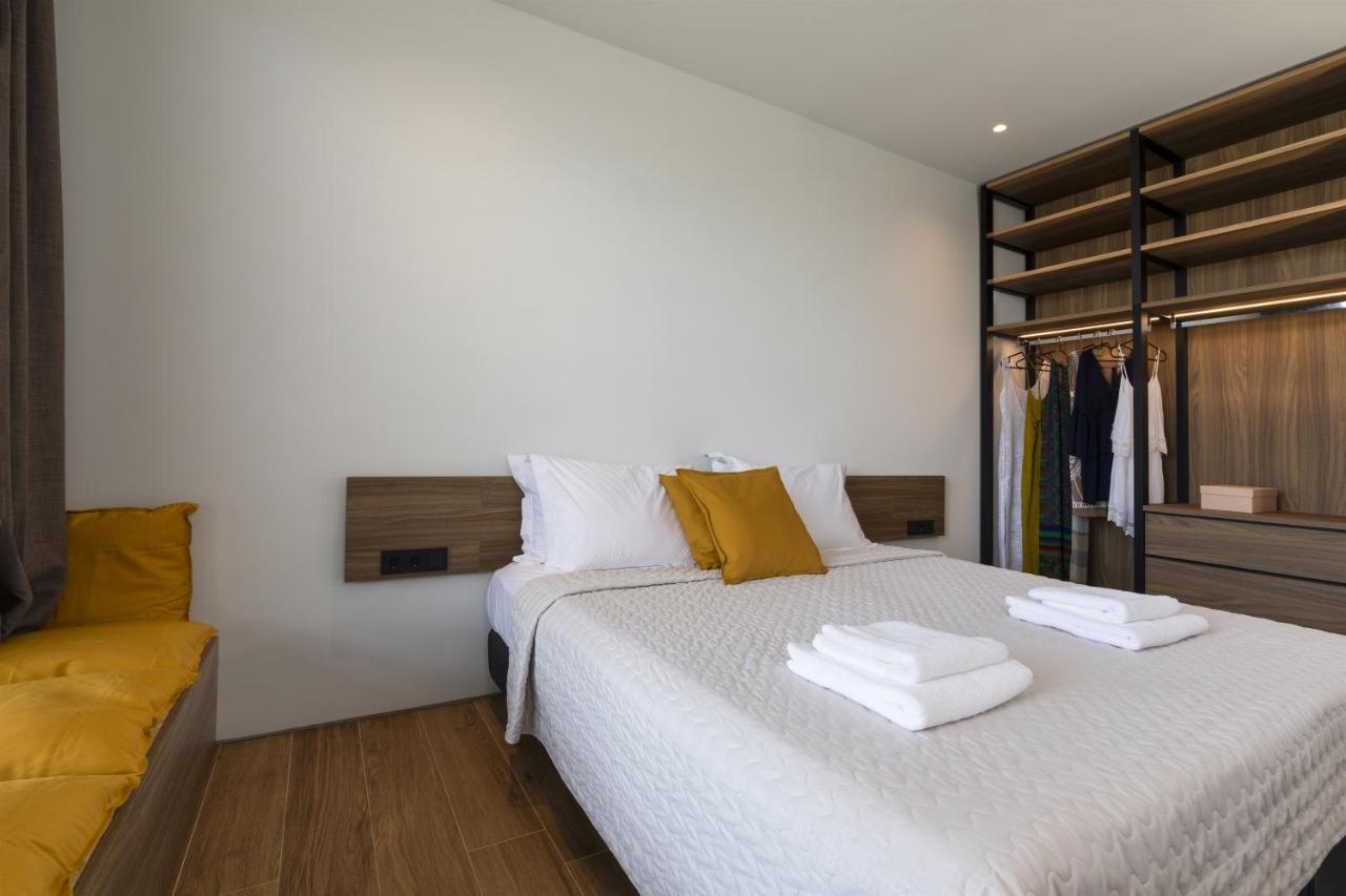 Momentum Villas 伊利索斯 外观 照片