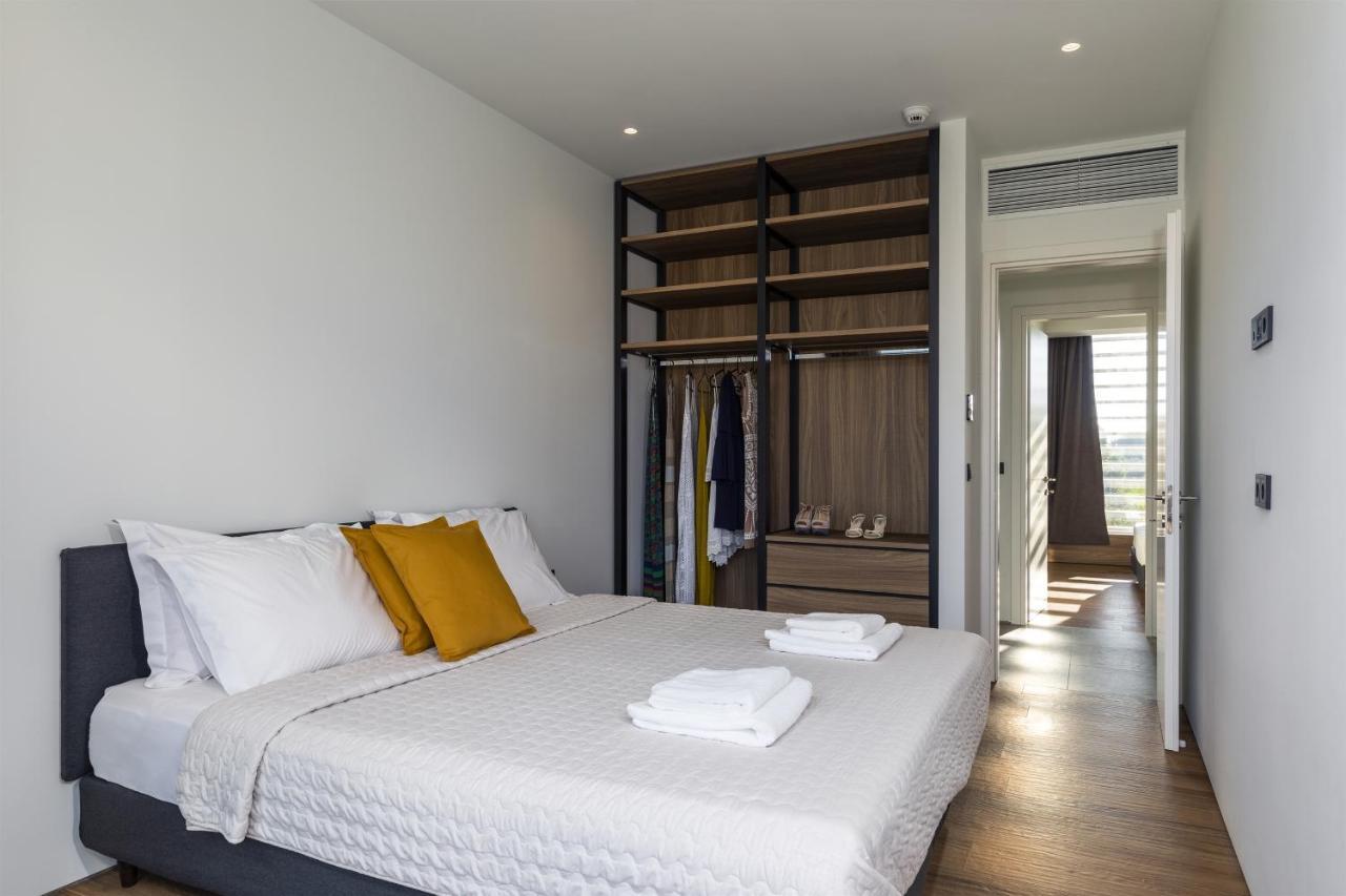 Momentum Villas 伊利索斯 外观 照片
