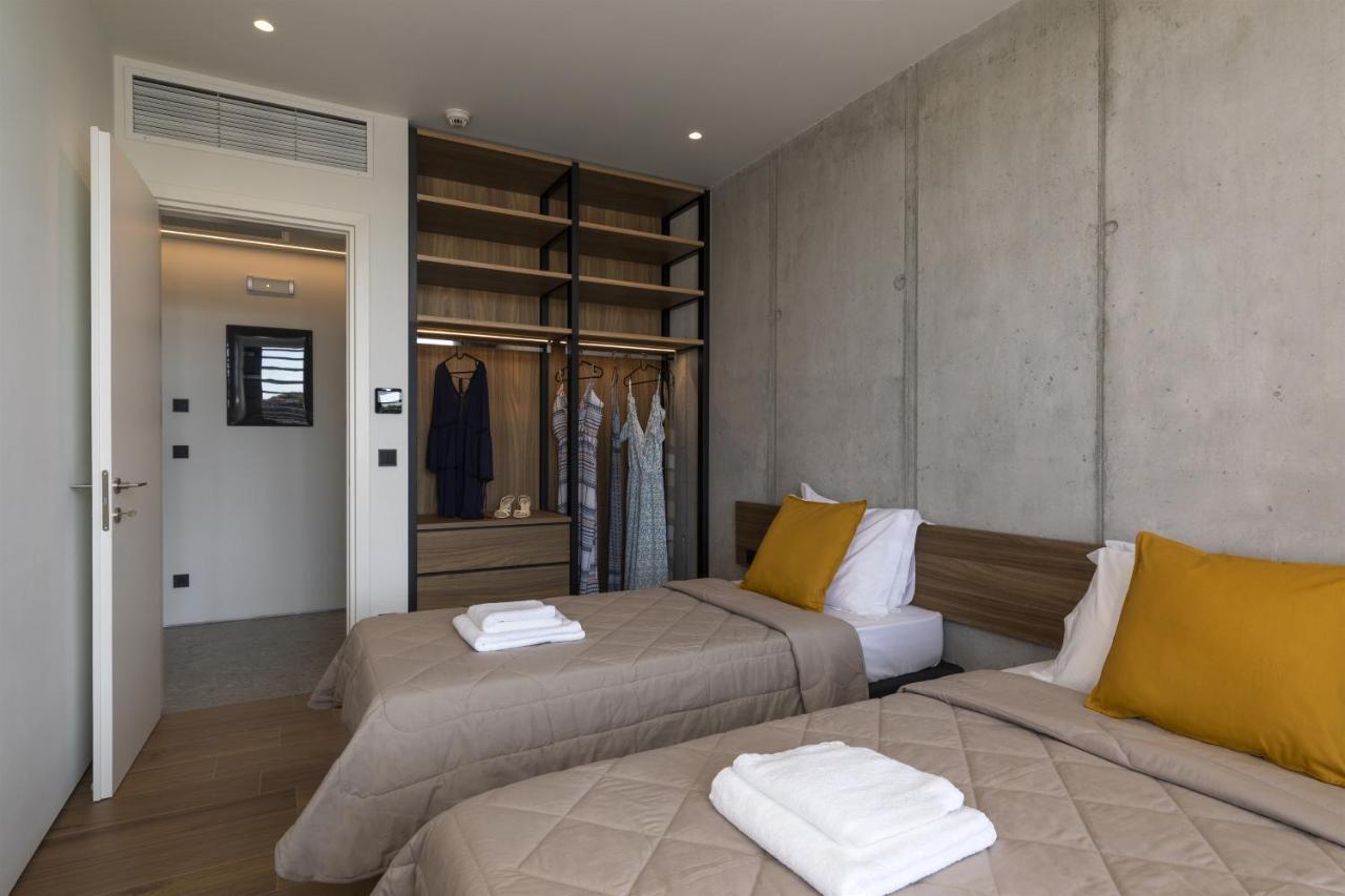 Momentum Villas 伊利索斯 外观 照片