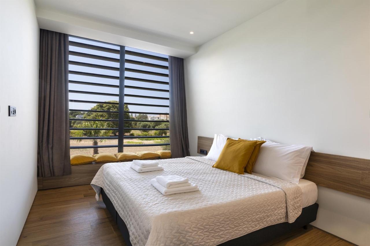 Momentum Villas 伊利索斯 外观 照片