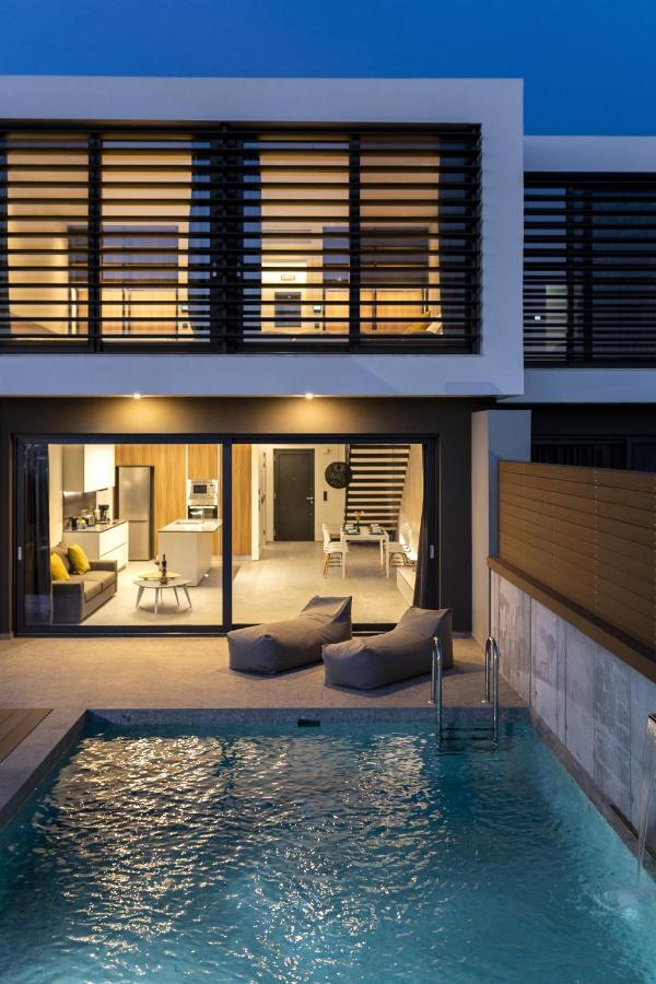 Momentum Villas 伊利索斯 外观 照片
